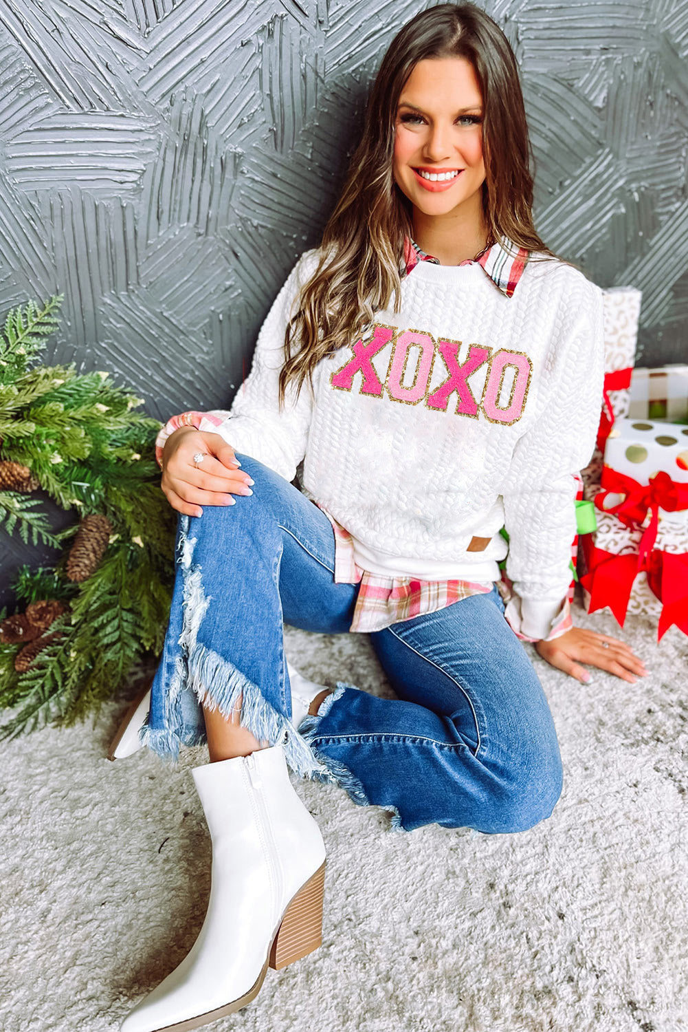 White XOXO Chenille Letter Patch Quilted Sweatshirt